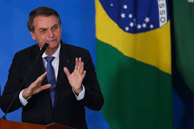 Presidente Bolsonaro anuncia que ministro que usar cargo para fazer campanha vai receber cartão vermelho. Antonio Cruz/ Agência Brasil